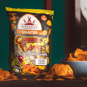 Preview: Poppamies Snacks Cheesy Flame Chips, 10 x 150g-3